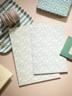 Liniertes Notizbuch A4