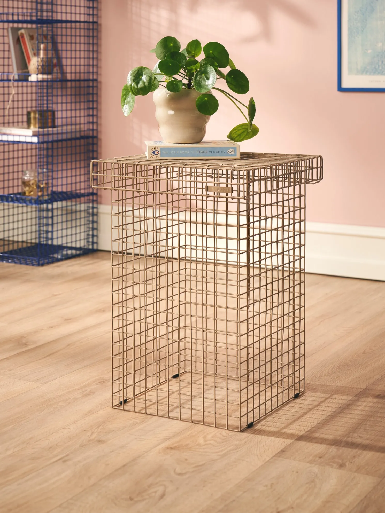 WIRE STOOL Hocker